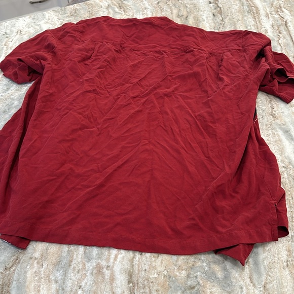 100% Silk Top - Picture 4 of 6